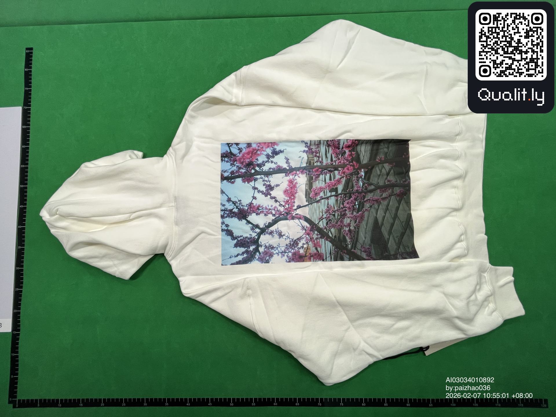Hoodie — QC-foto 2 van 14