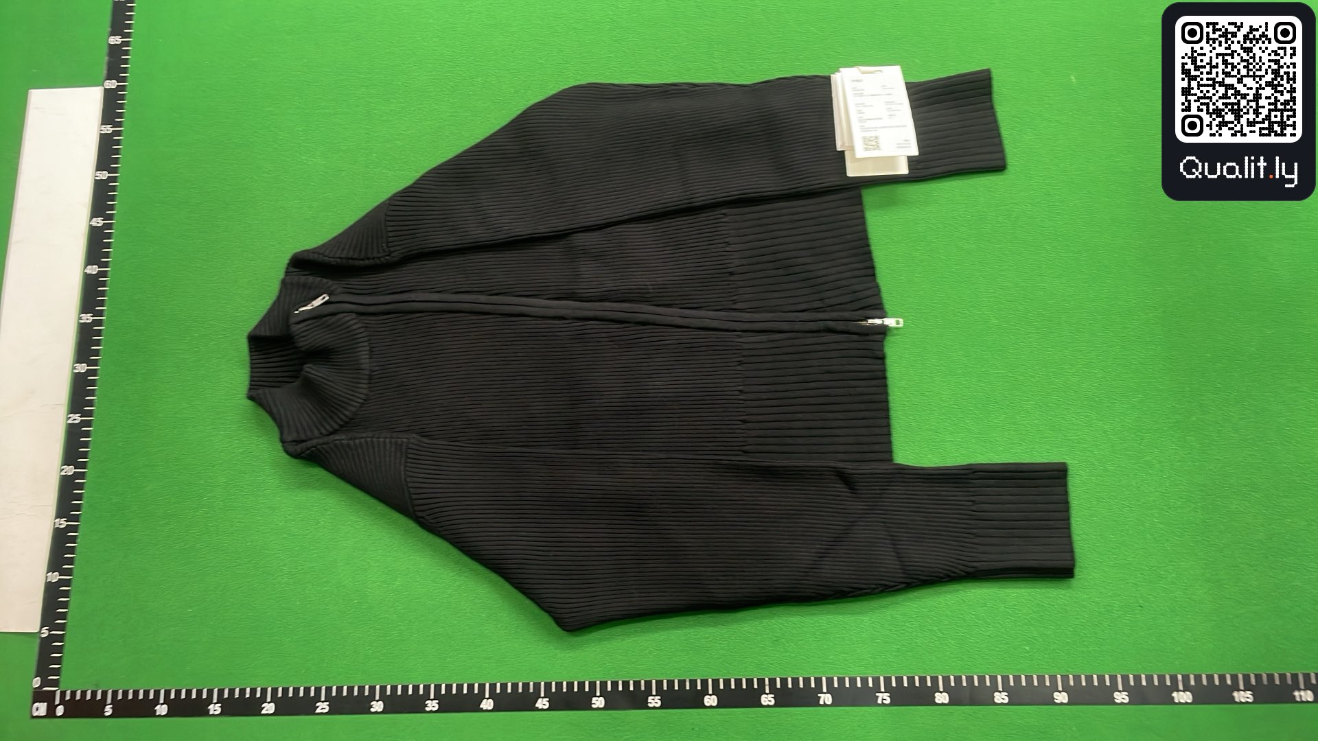 毛衣 QC 照片 2 / 8