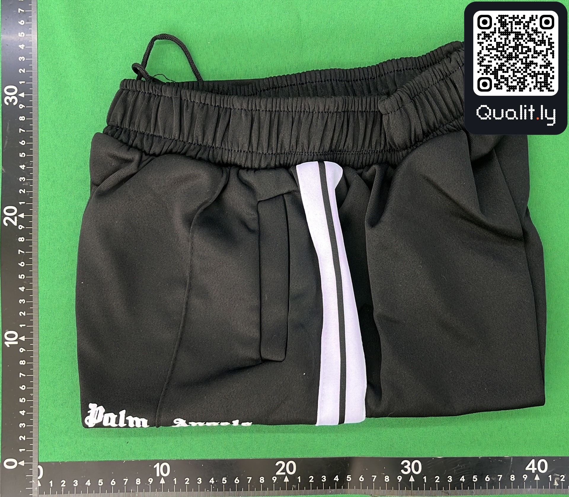 Shorts — QC-foto 1 av 46
