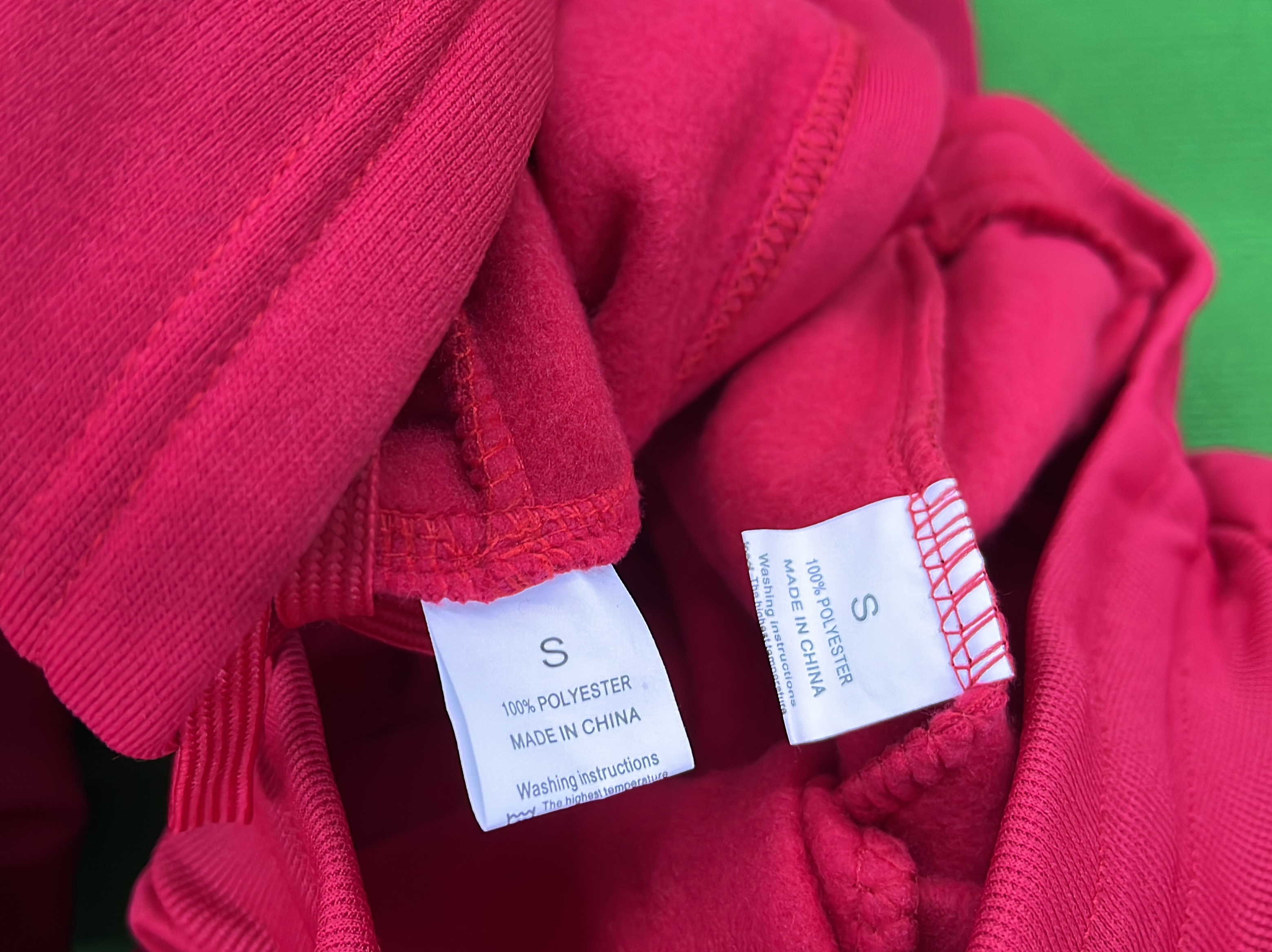 Sweat à capuche — photo QC 2 sur 26