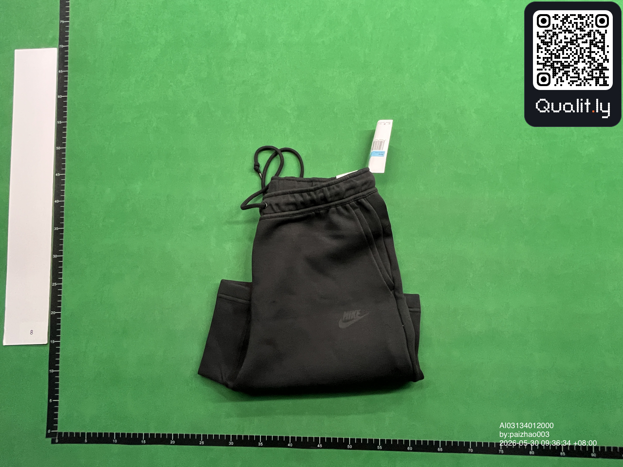 Hoodie — QC-foto 3 van 85