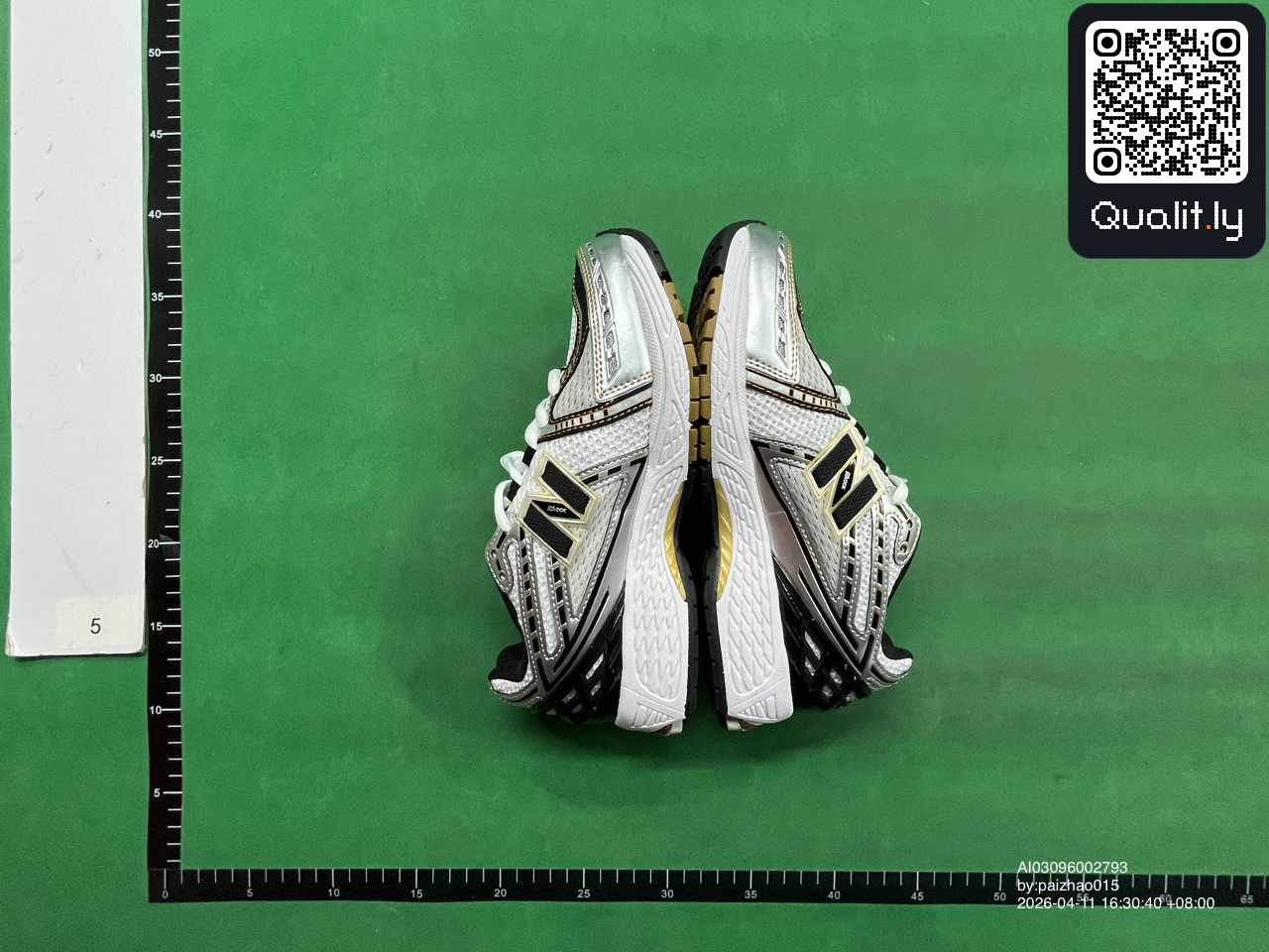 Sneakers — QC-foto 3 av 6