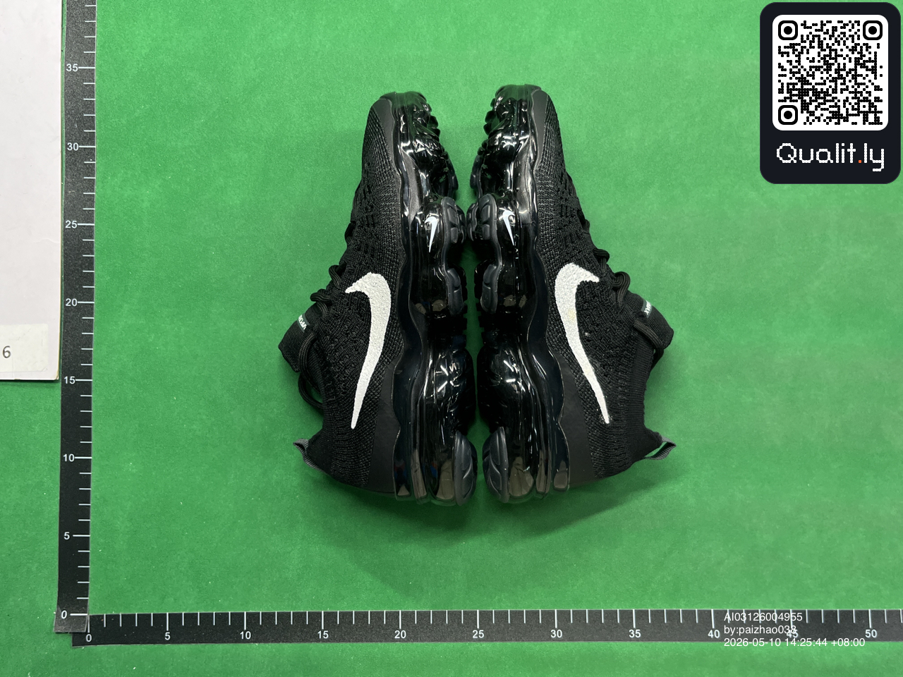 Sneaker — QC-Foto 2 von 12