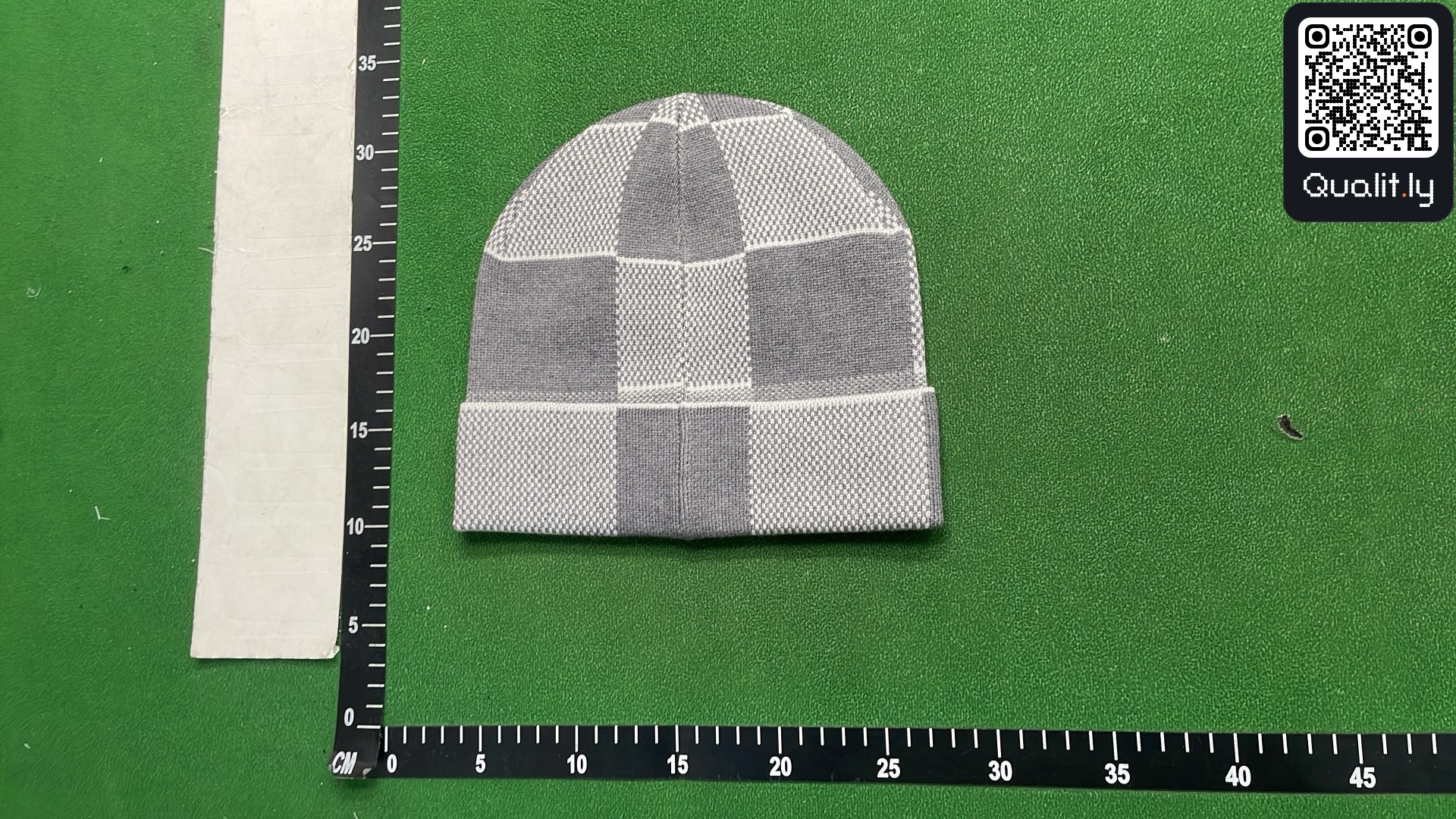 Czapka z daszkiem — zdjęcie QC 2 z 19