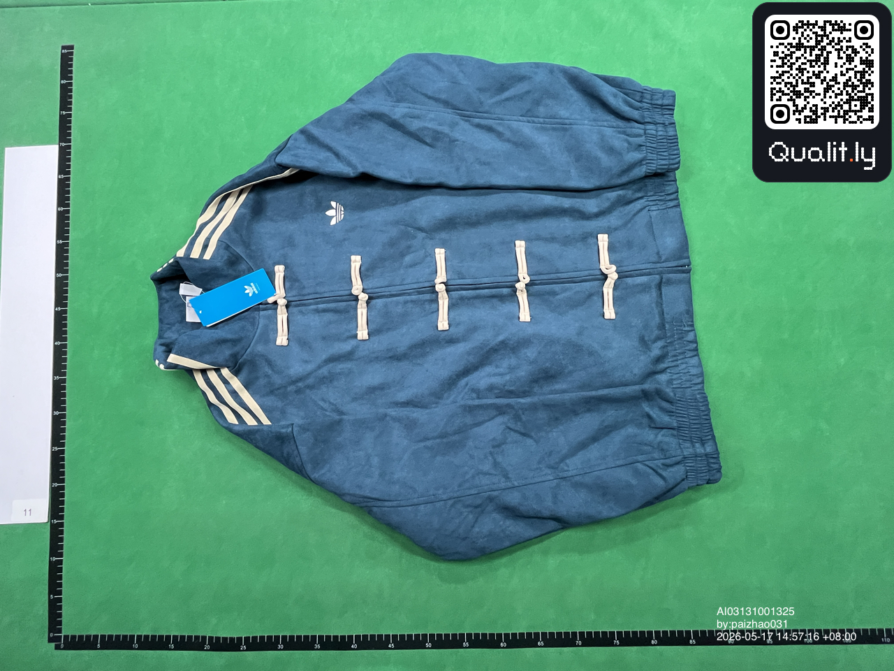 Jacket QC photo 3 of 34