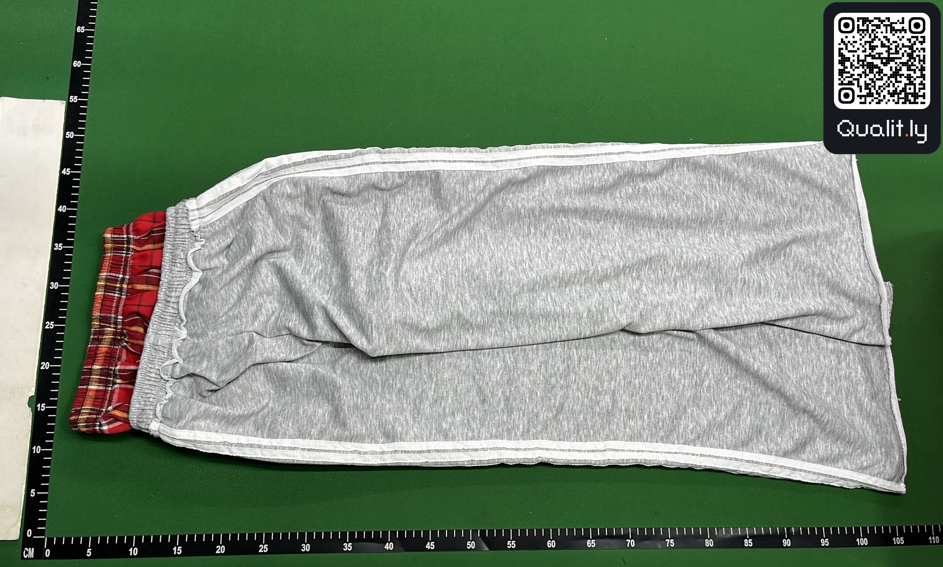Pantaloni — fotografie QC 3 din 20
