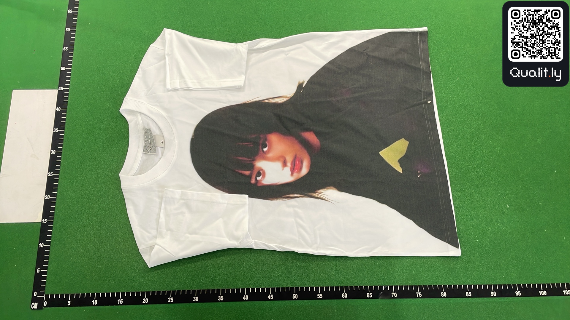 T-shirt — photo QC 2 sur 18