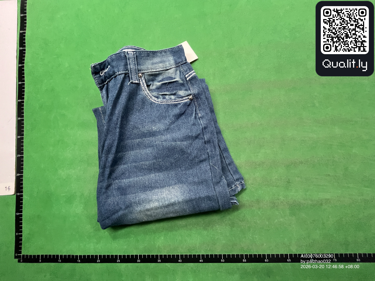 牛仔裤 QC 照片 1 / 12