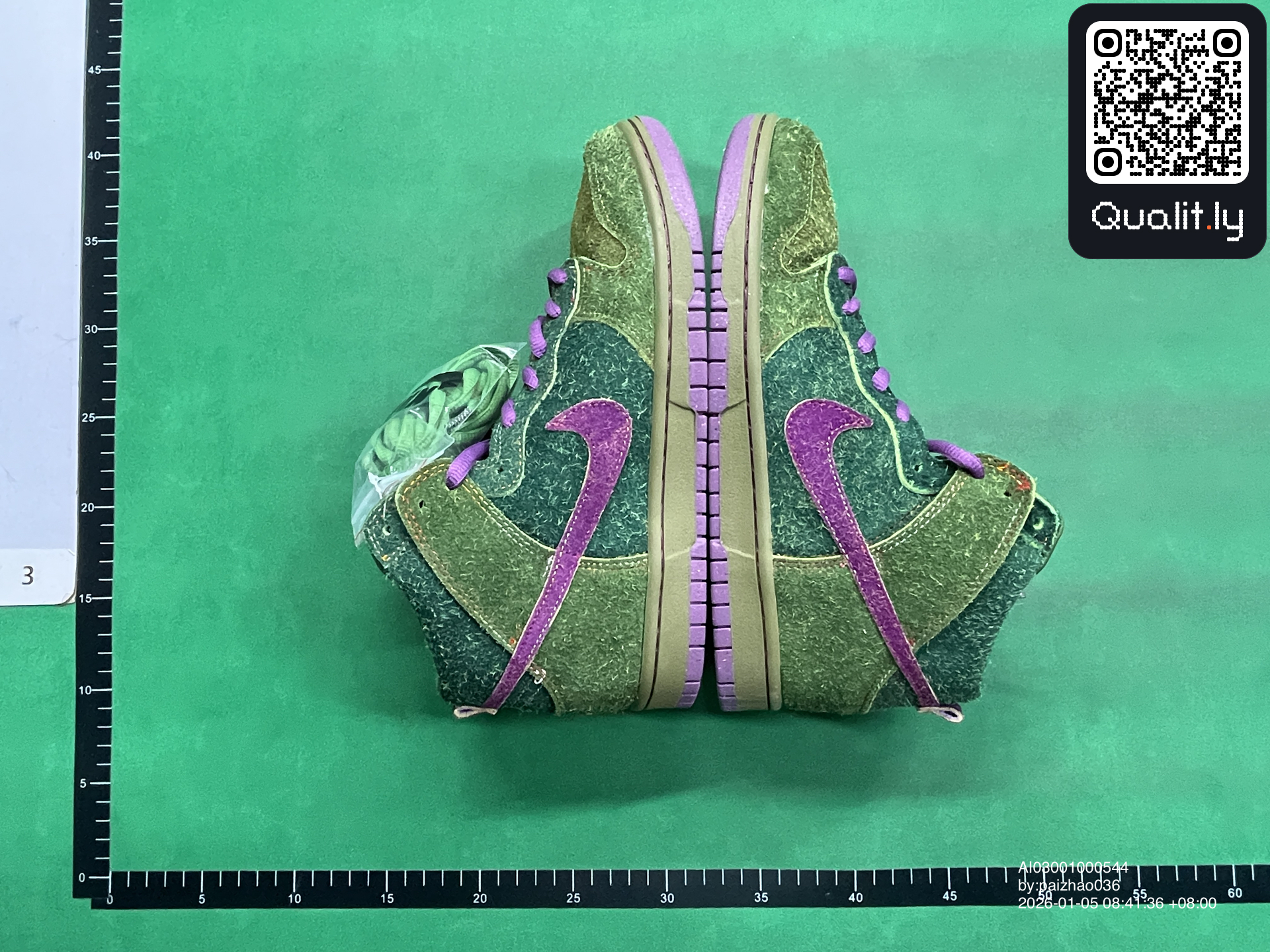 Sneaker — QC-Foto 2 von 42