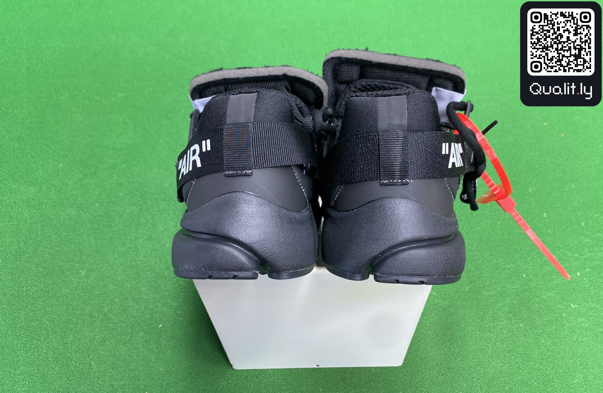 Sneakers — foto QC 3 di 152