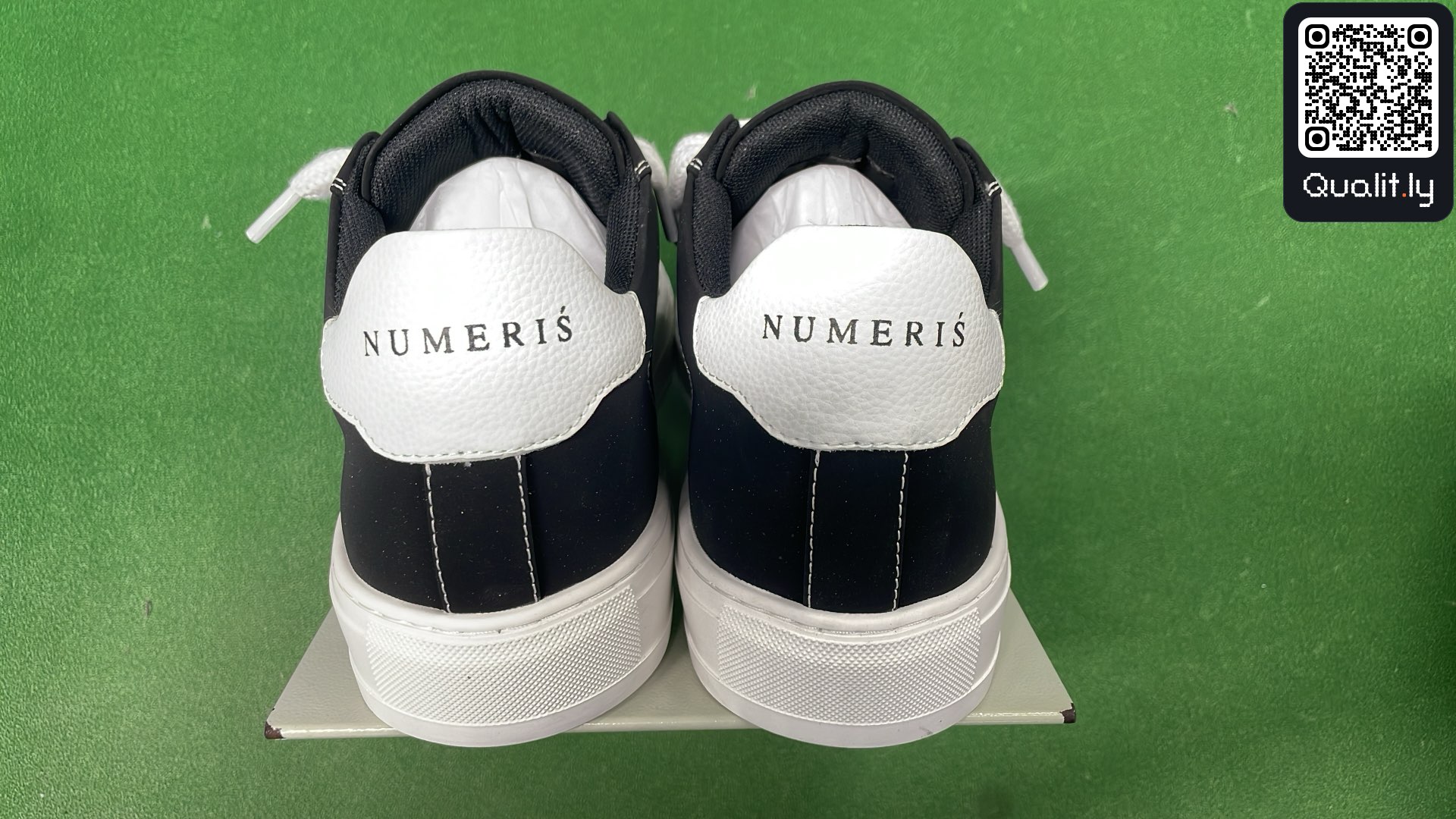 Sneakers QC photo 3 of 48
