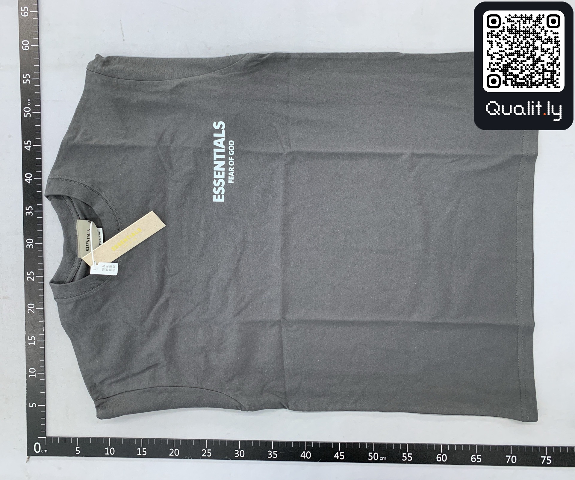T-shirt — foto QC 3 de 8