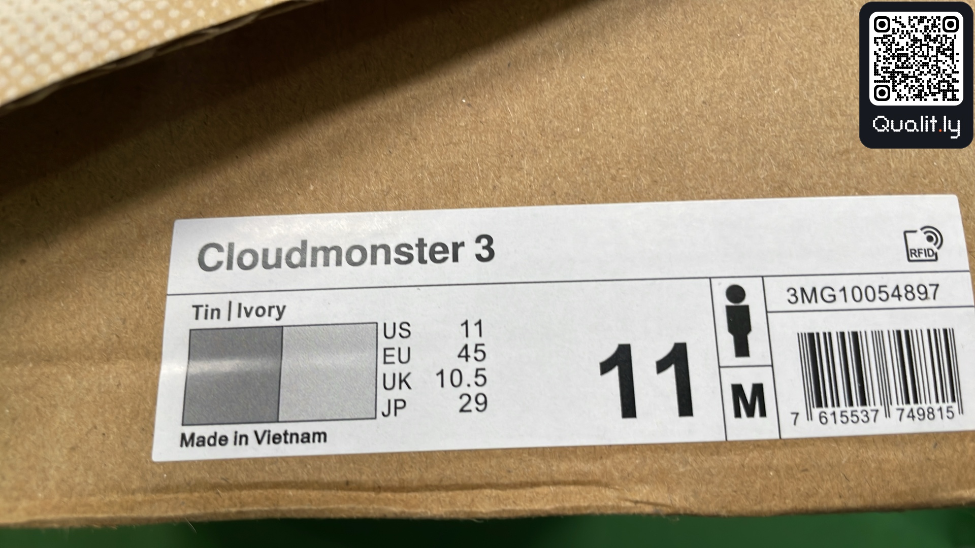Sneakers QC photo 2 of 6