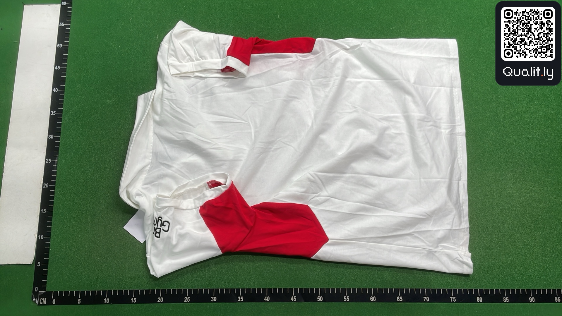 T-shirt — photo QC 3 sur 26