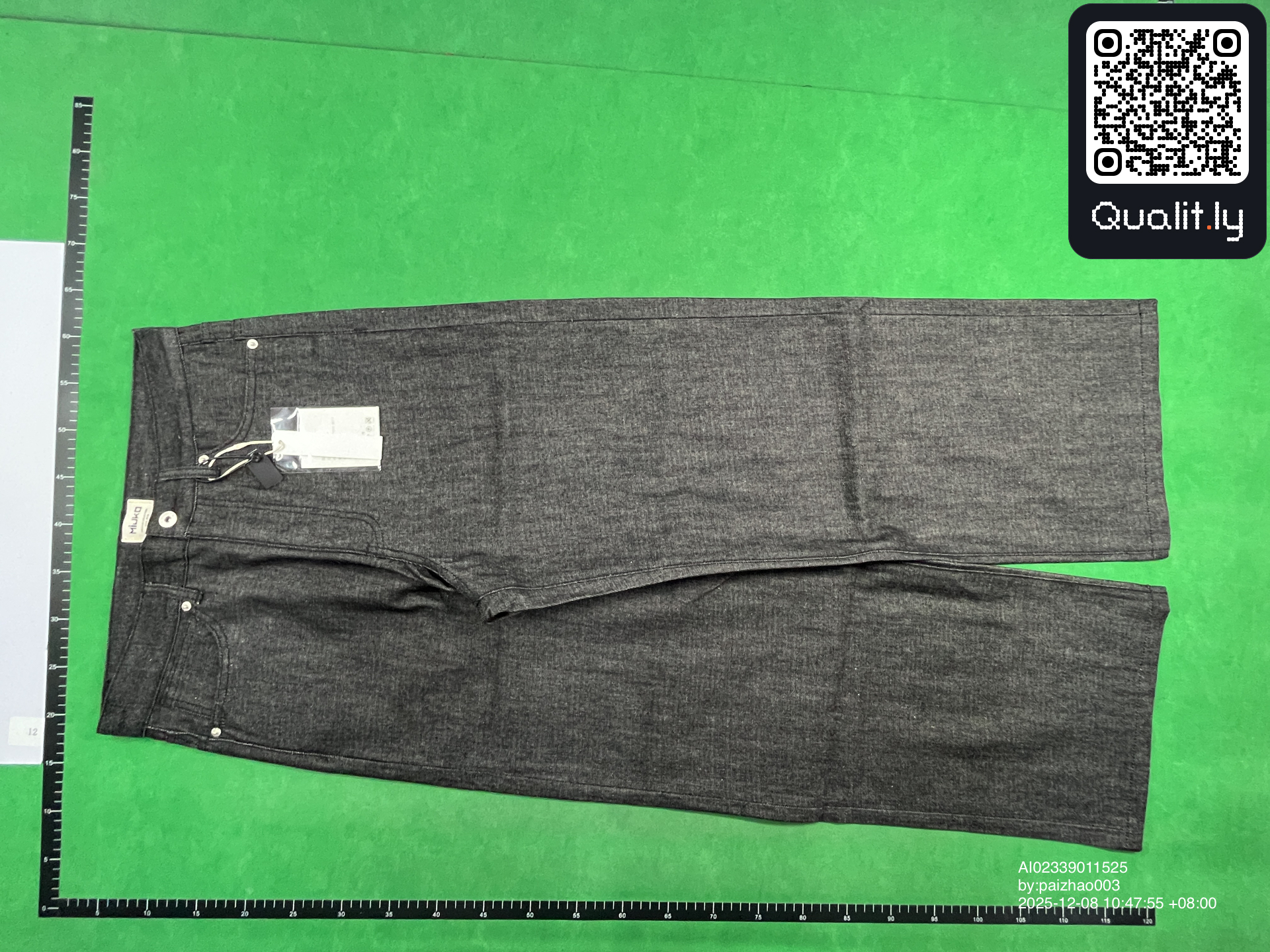 Jeans — QC-foto 3 van 10