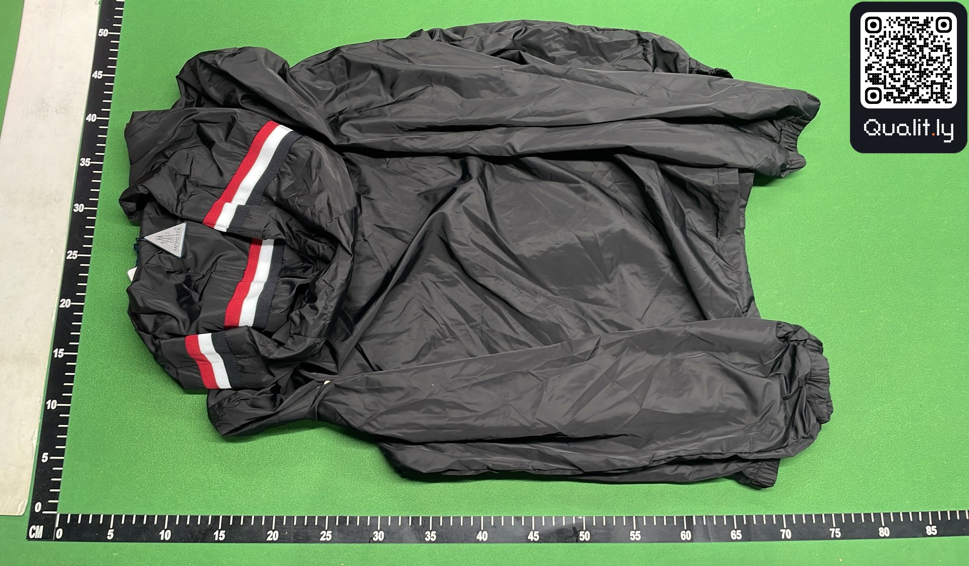 Hoodie — QC-Foto 3 von 4