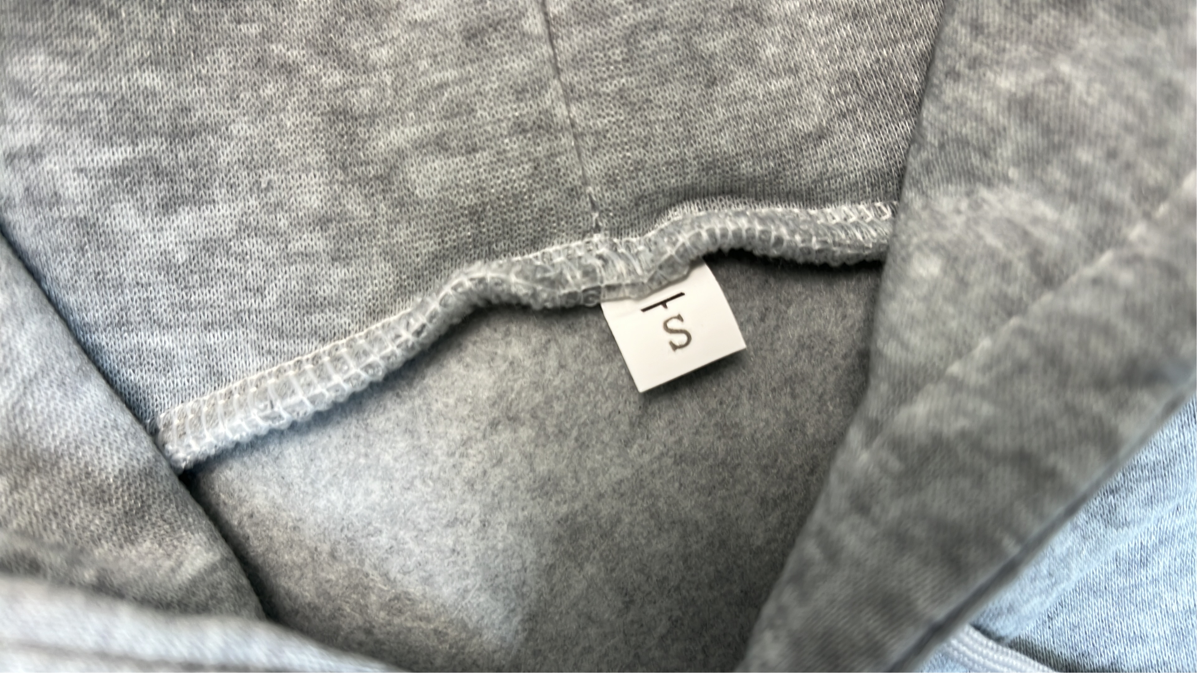 Felpa — foto QC 1 di 4