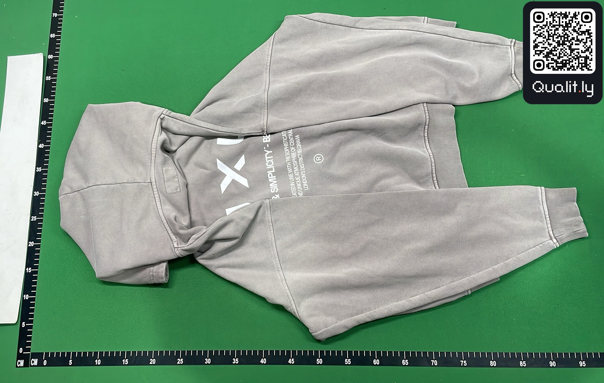 Hoodie — QC-foto 3 av 4