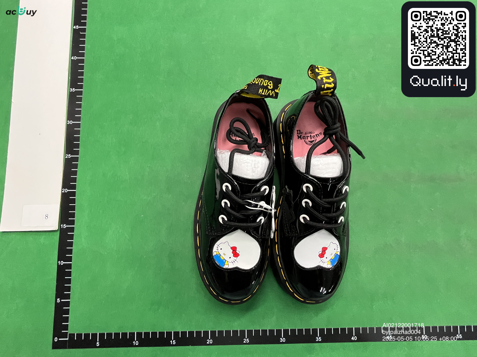 Sneakers QC photo 1 of 24
