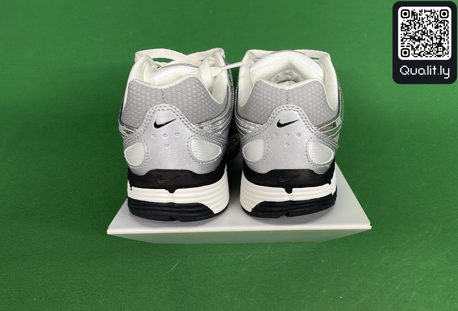 Foto QC 3 di 296