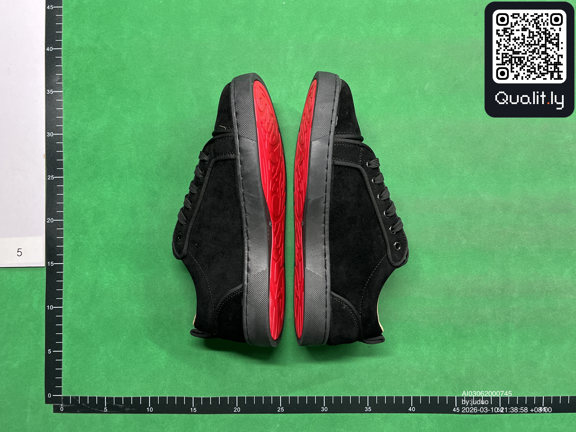 Sneakersy — zdjęcie QC 3 z 6