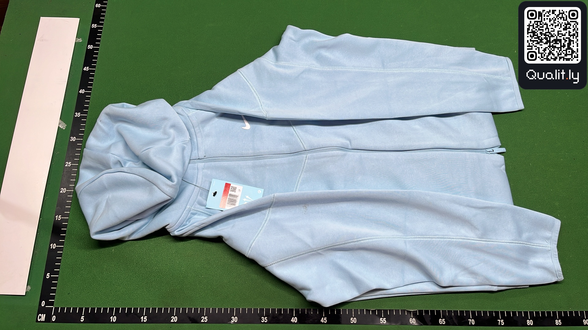 Dres — zdjęcie QC 2 z 344