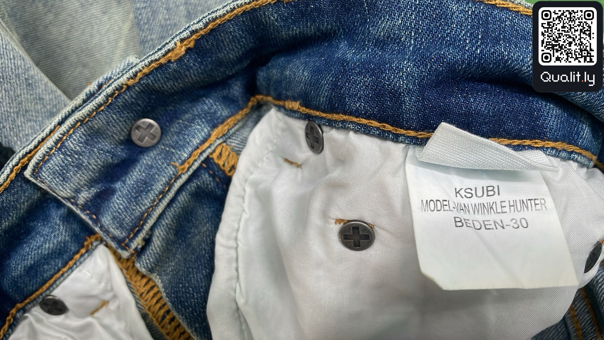 Jeans QC photo 1 of 4
