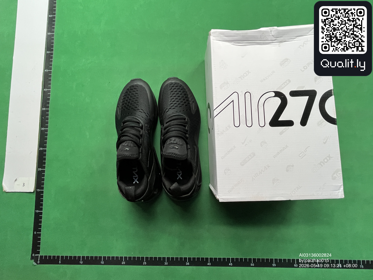 Sneakers — foto QC 1 di 28