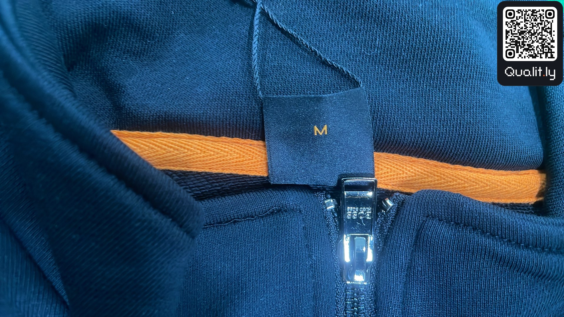 卫衣 QC 照片 1 / 4