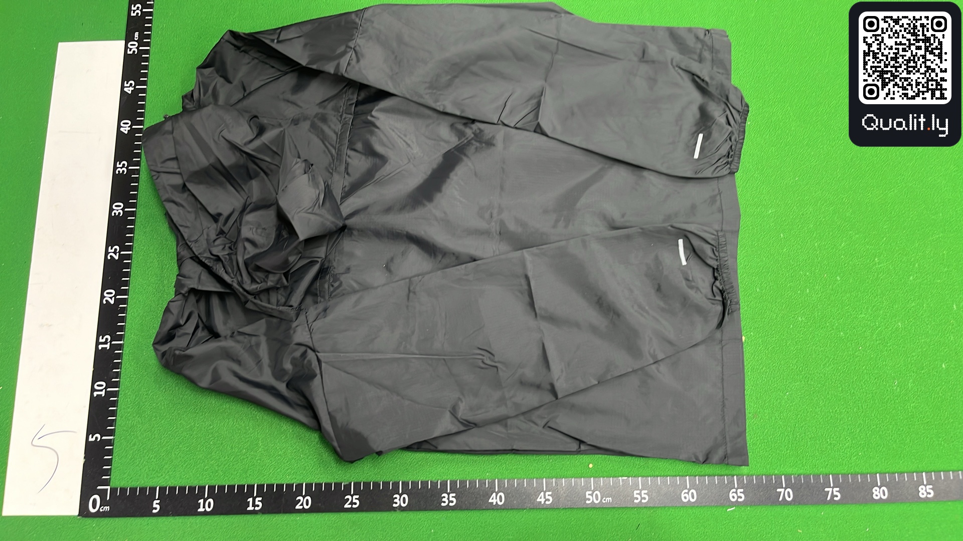 Hoodie QC photo 3 of 8