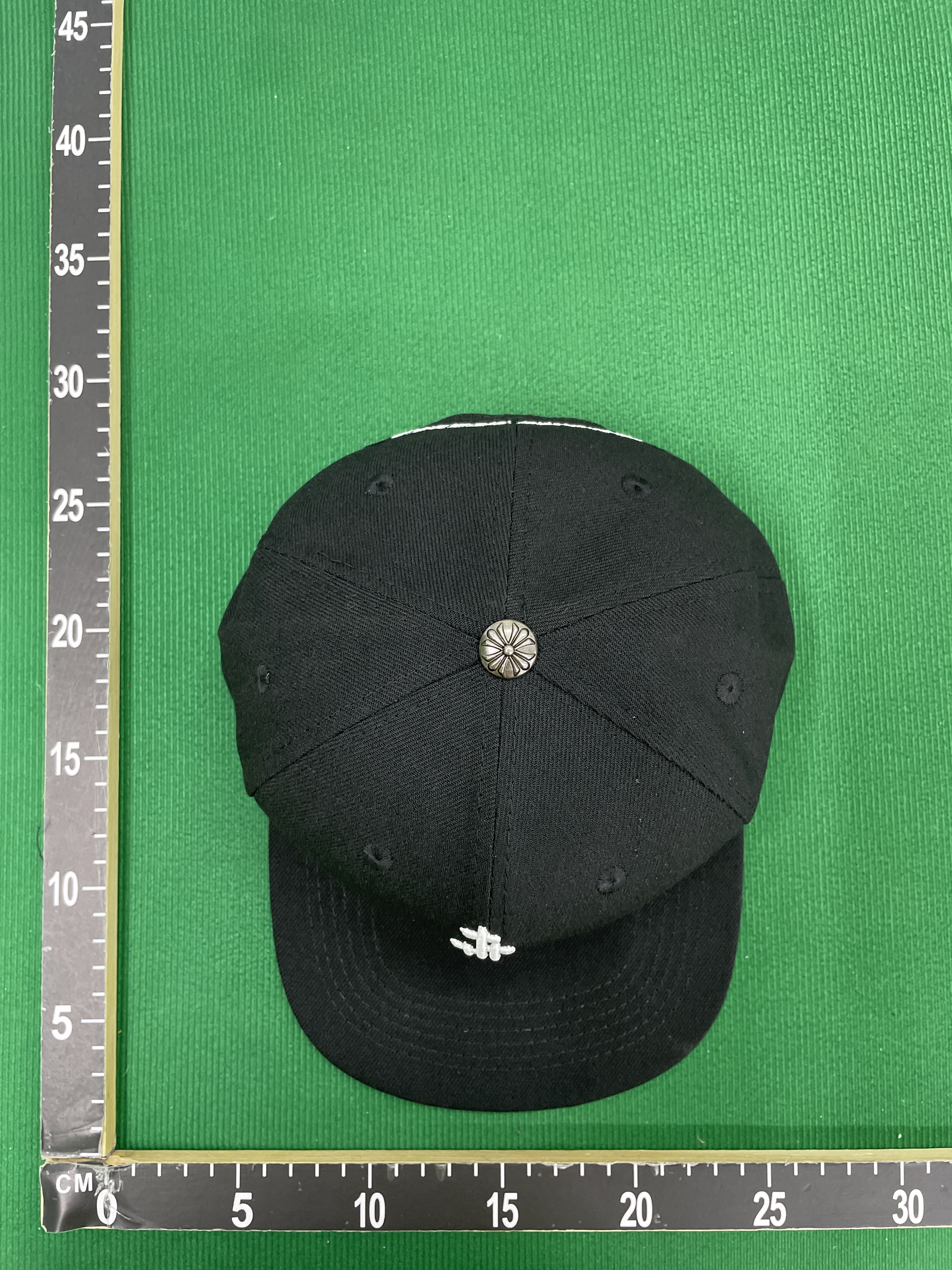 Cappellino — foto QC 1 di 50