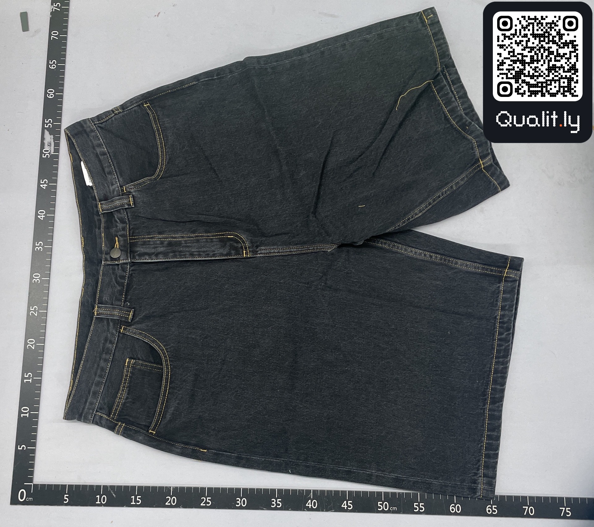 Jeans — QC-Foto 3 von 76