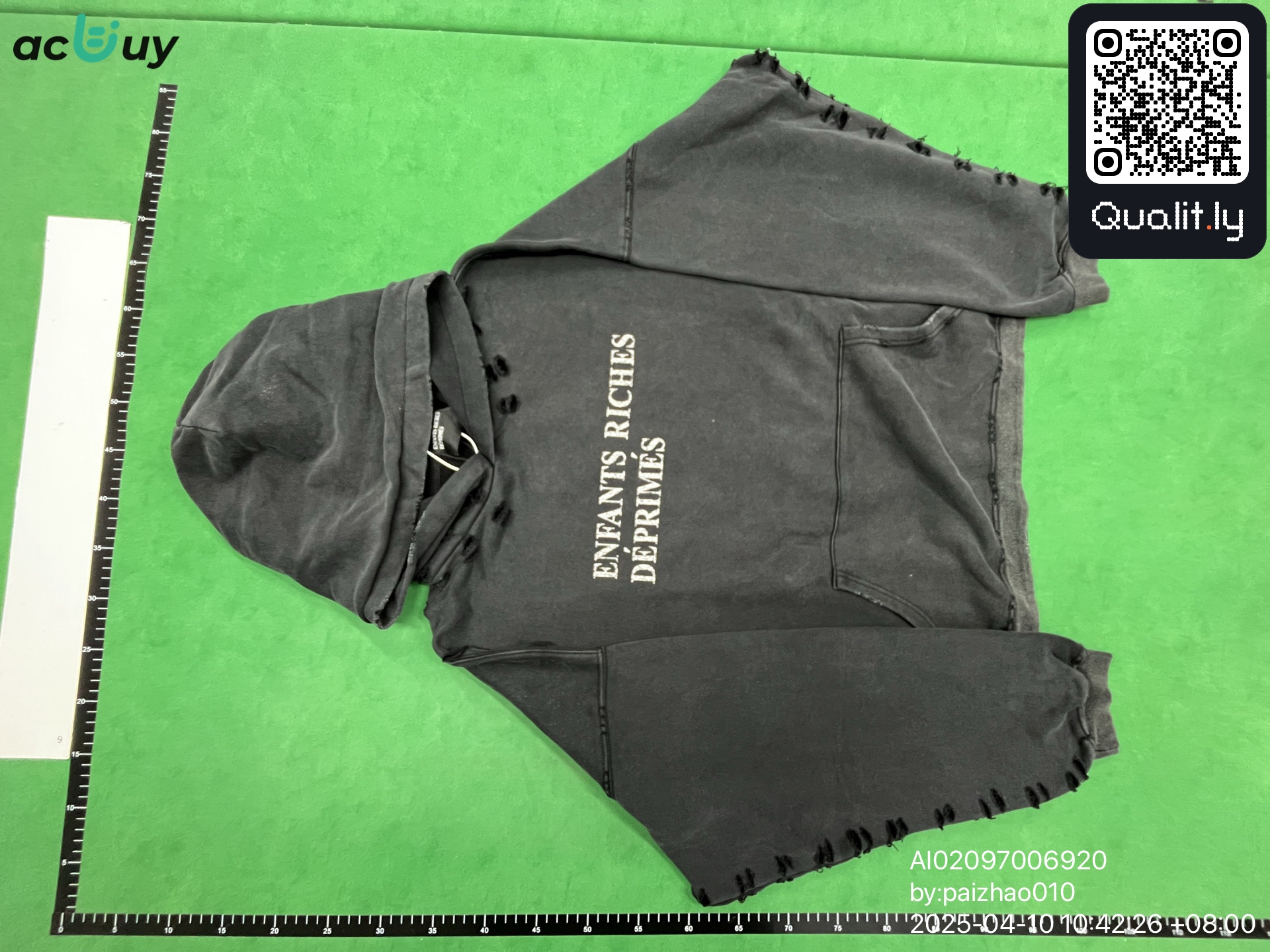 Sweatshirt — foto QC 3 de 12