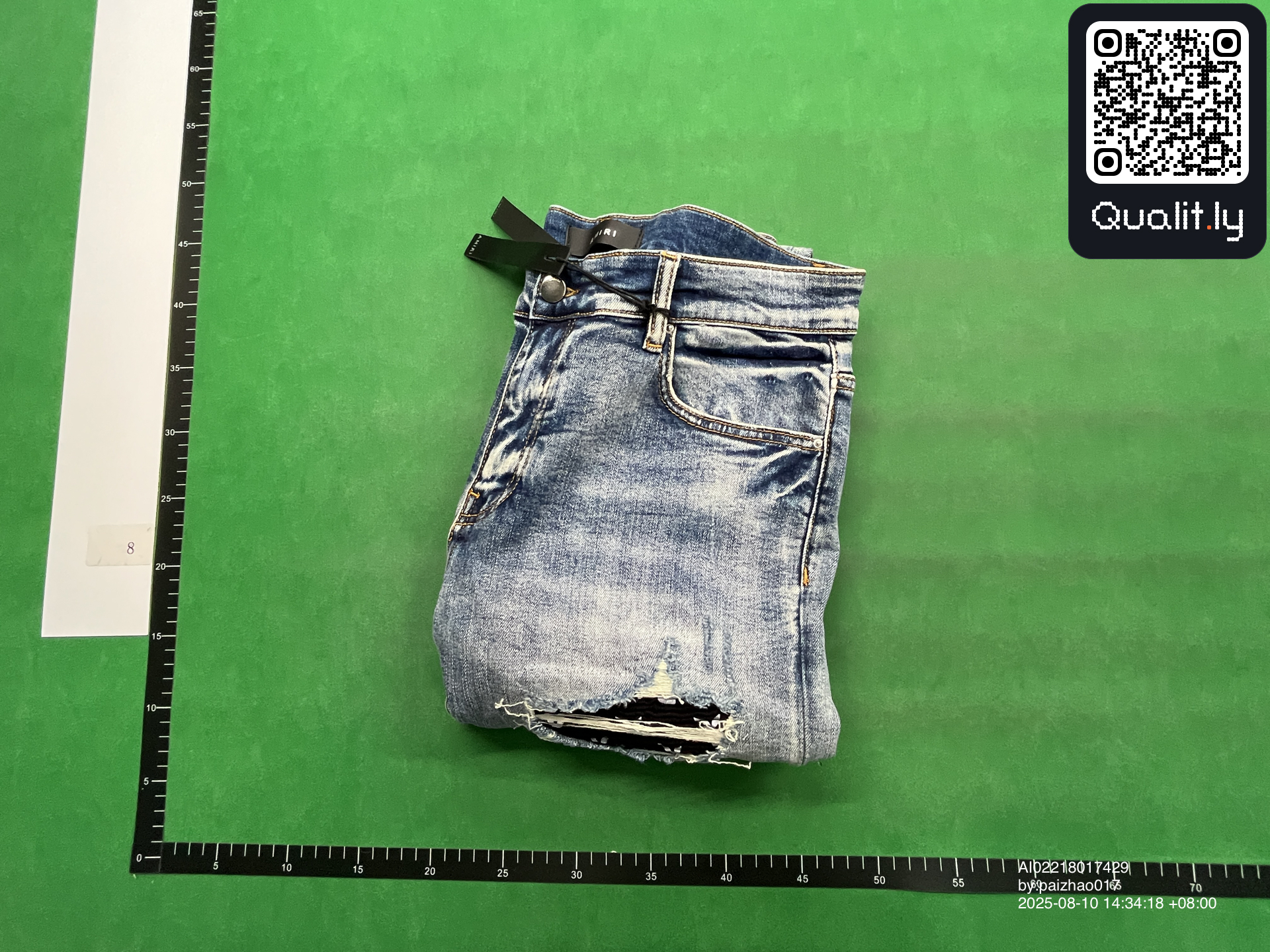 Jeans QC photo 1 of 8