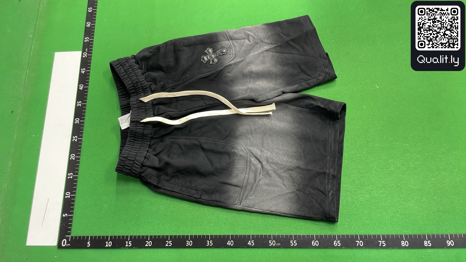 Short — photo QC 2 sur 4
