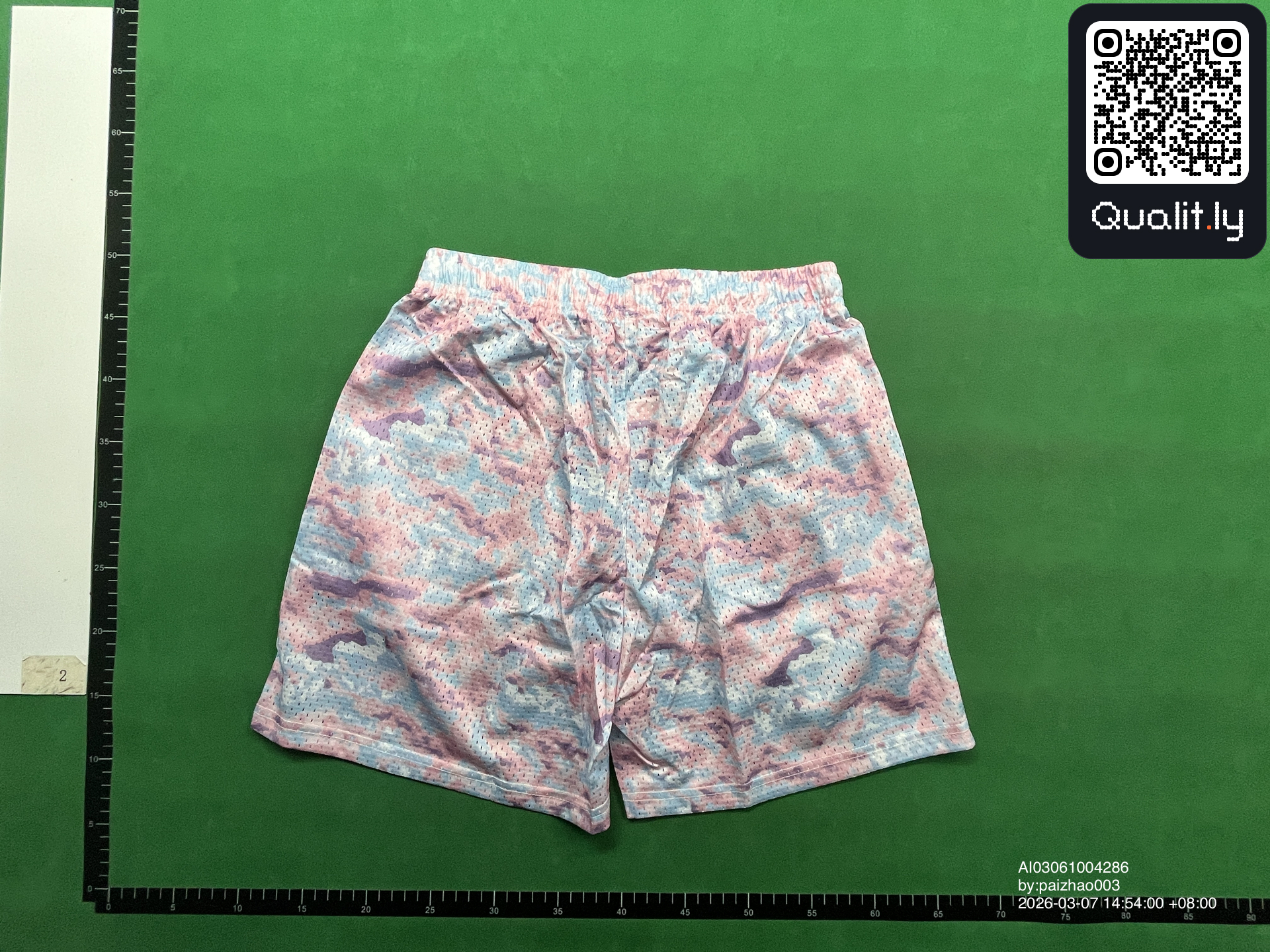 Pantaloncini — foto QC 2 di 42