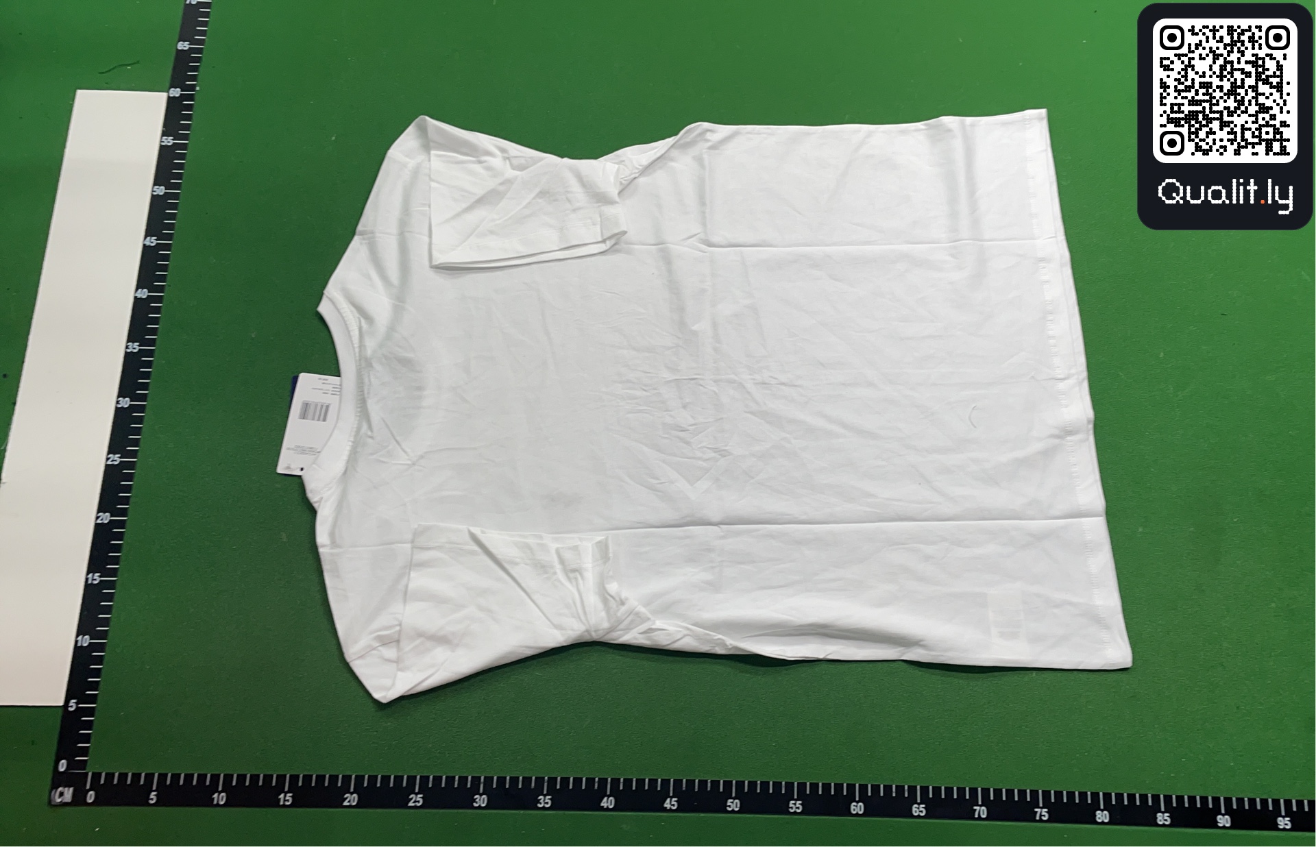 T-Shirt — QC-Foto 3 von 12