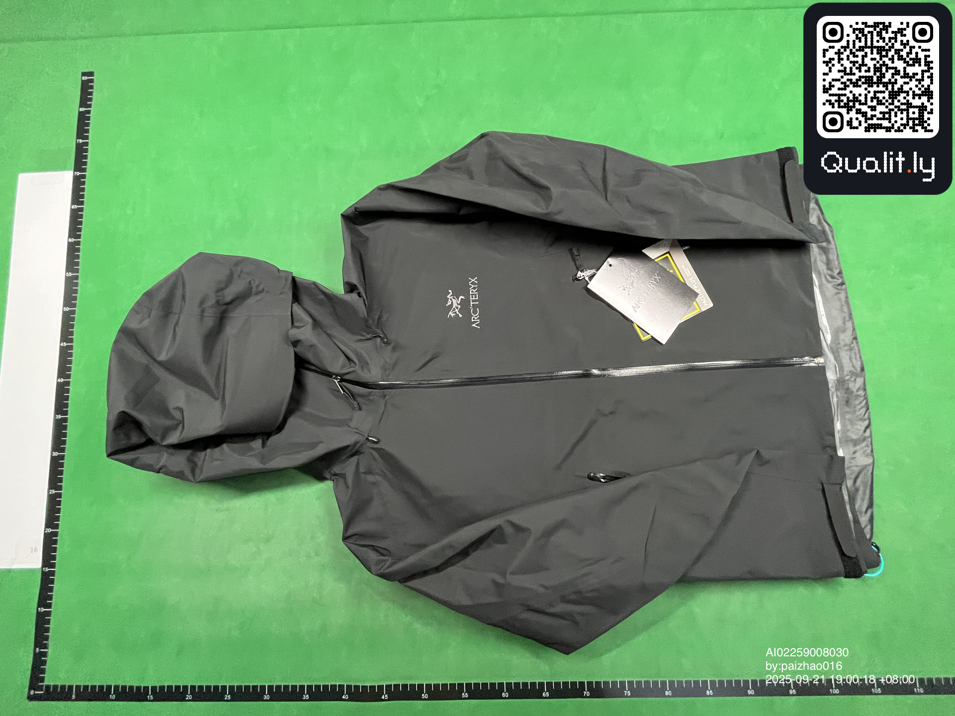 夹克 QC 照片 3 / 4