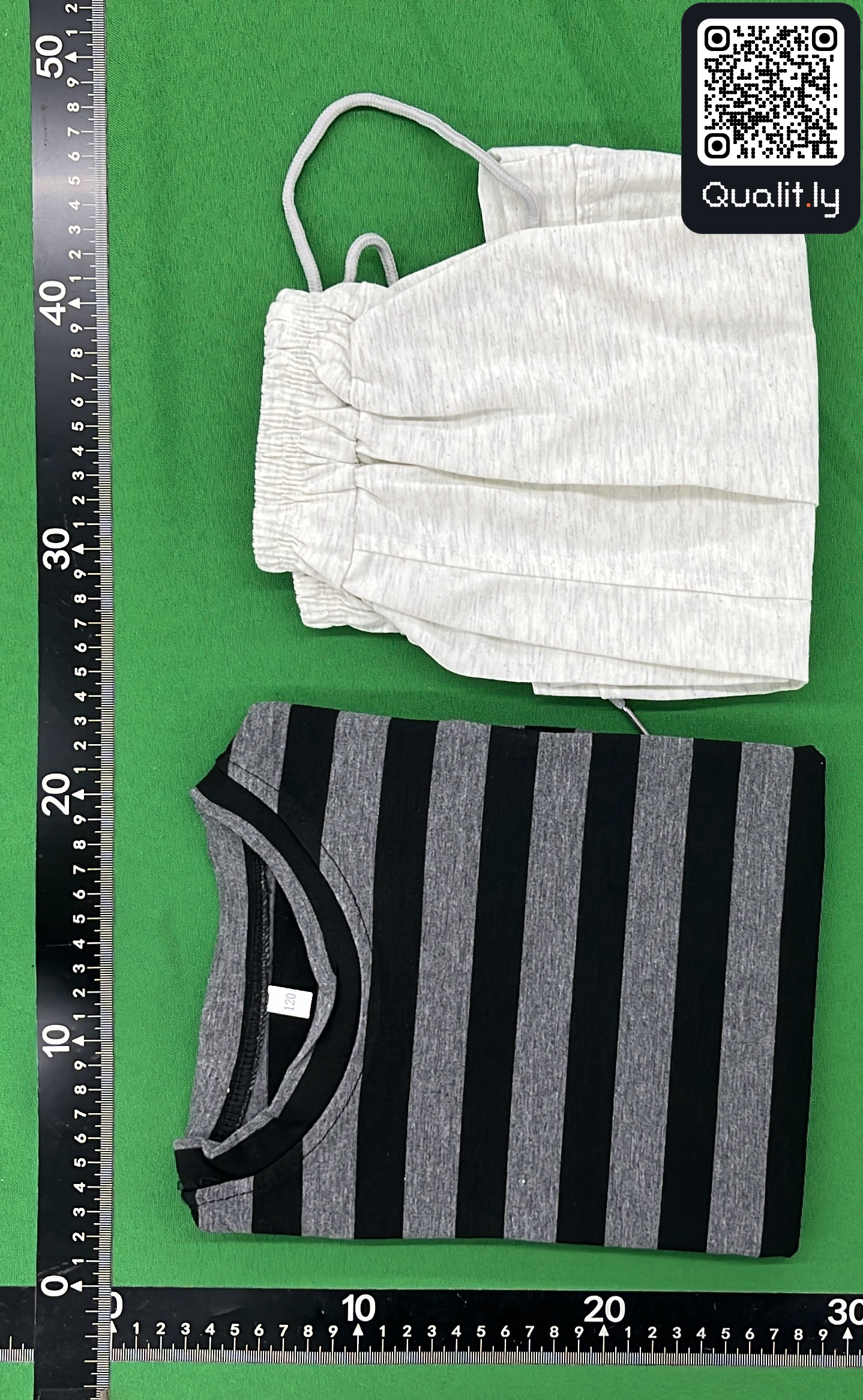 T-shirt — photo QC 3 sur 7