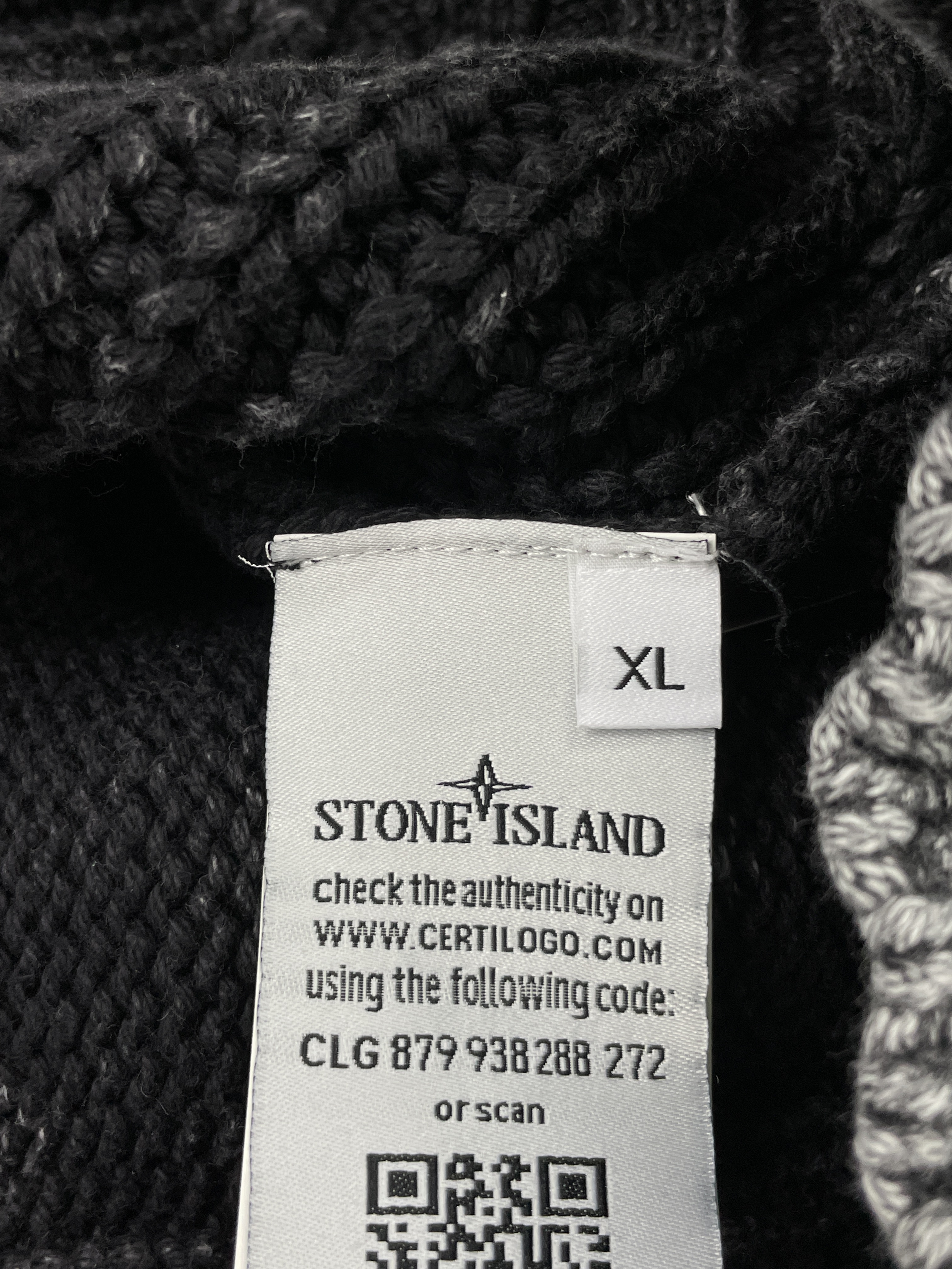 Sweater QC photo 3 of 26