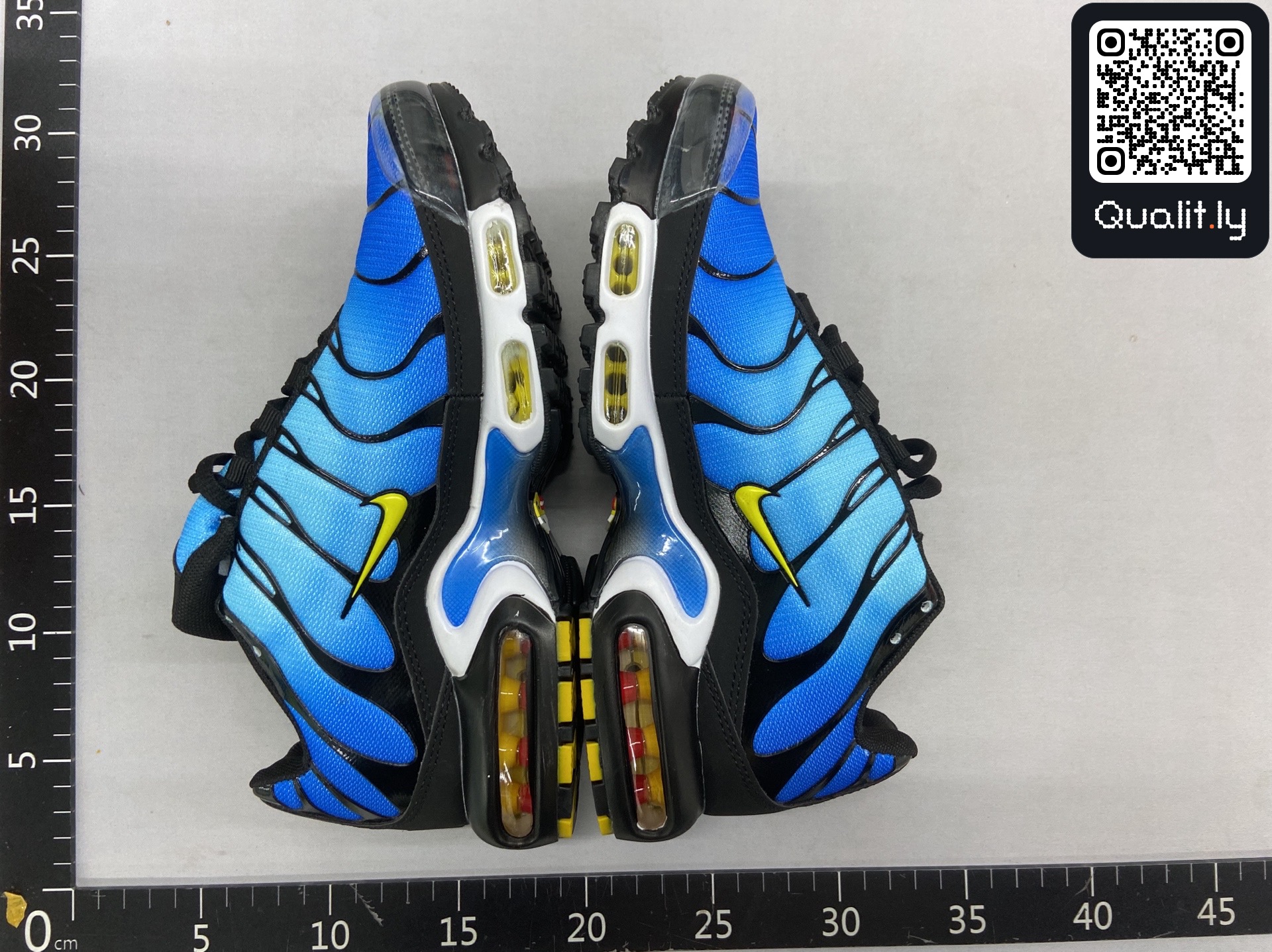 Foto QC 3 di 12