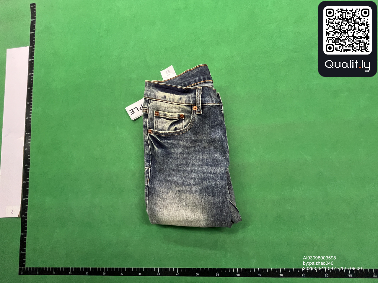 牛仔裤 QC 照片 1 / 14