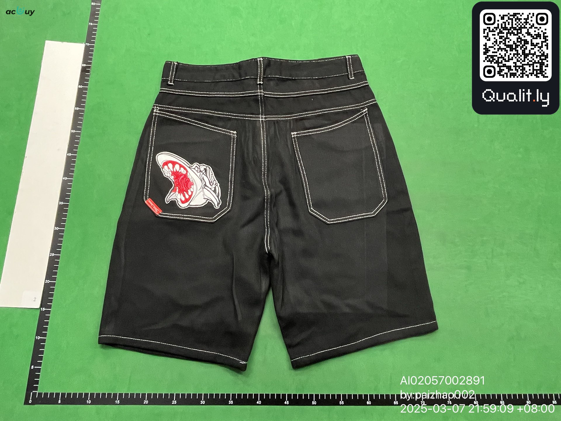Jeans QC photo 2 of 4