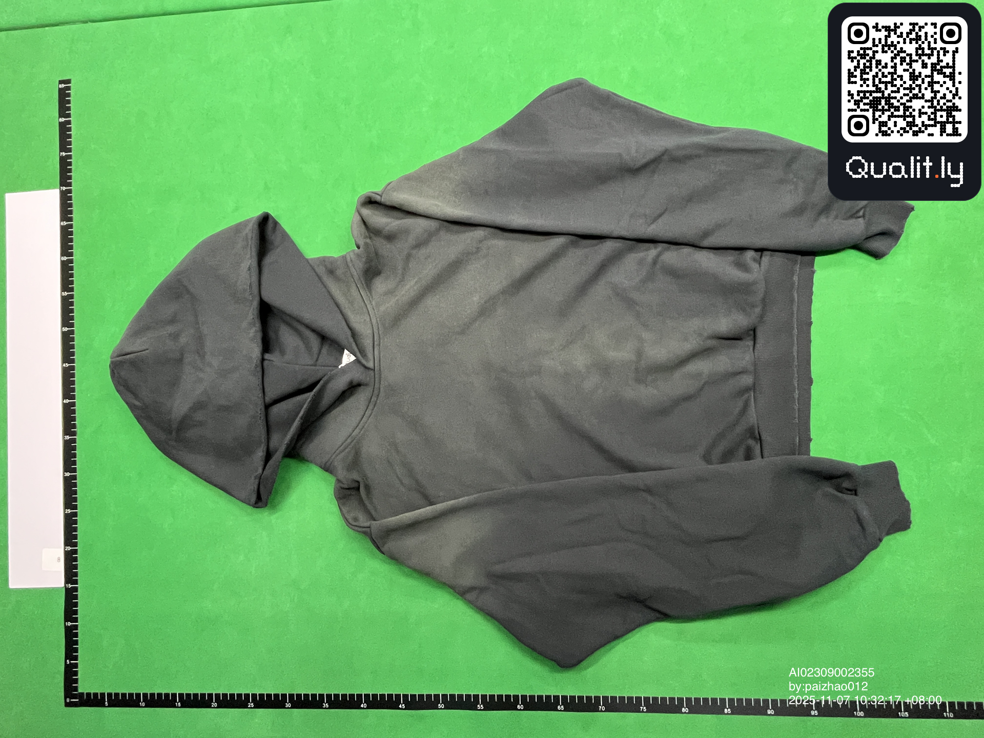 Sweat — photo QC 3 sur 34