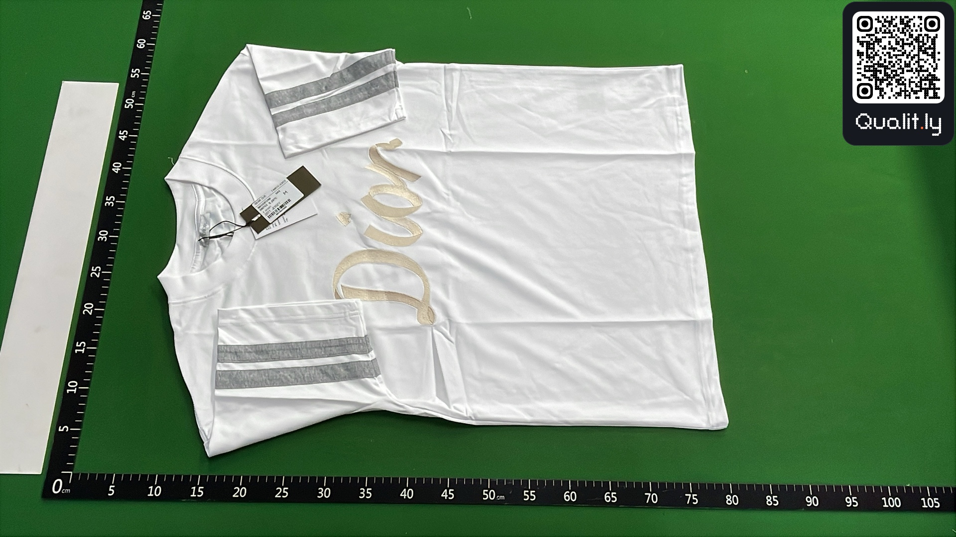 T-shirt — photo QC 2 sur 4