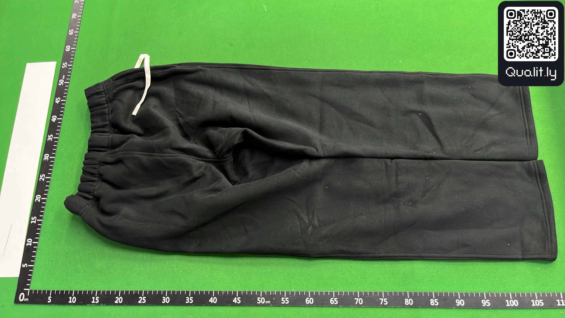 Pants QC photo 3 of 171