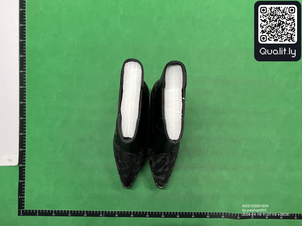 Sneaker — QC-Foto 2 von 30