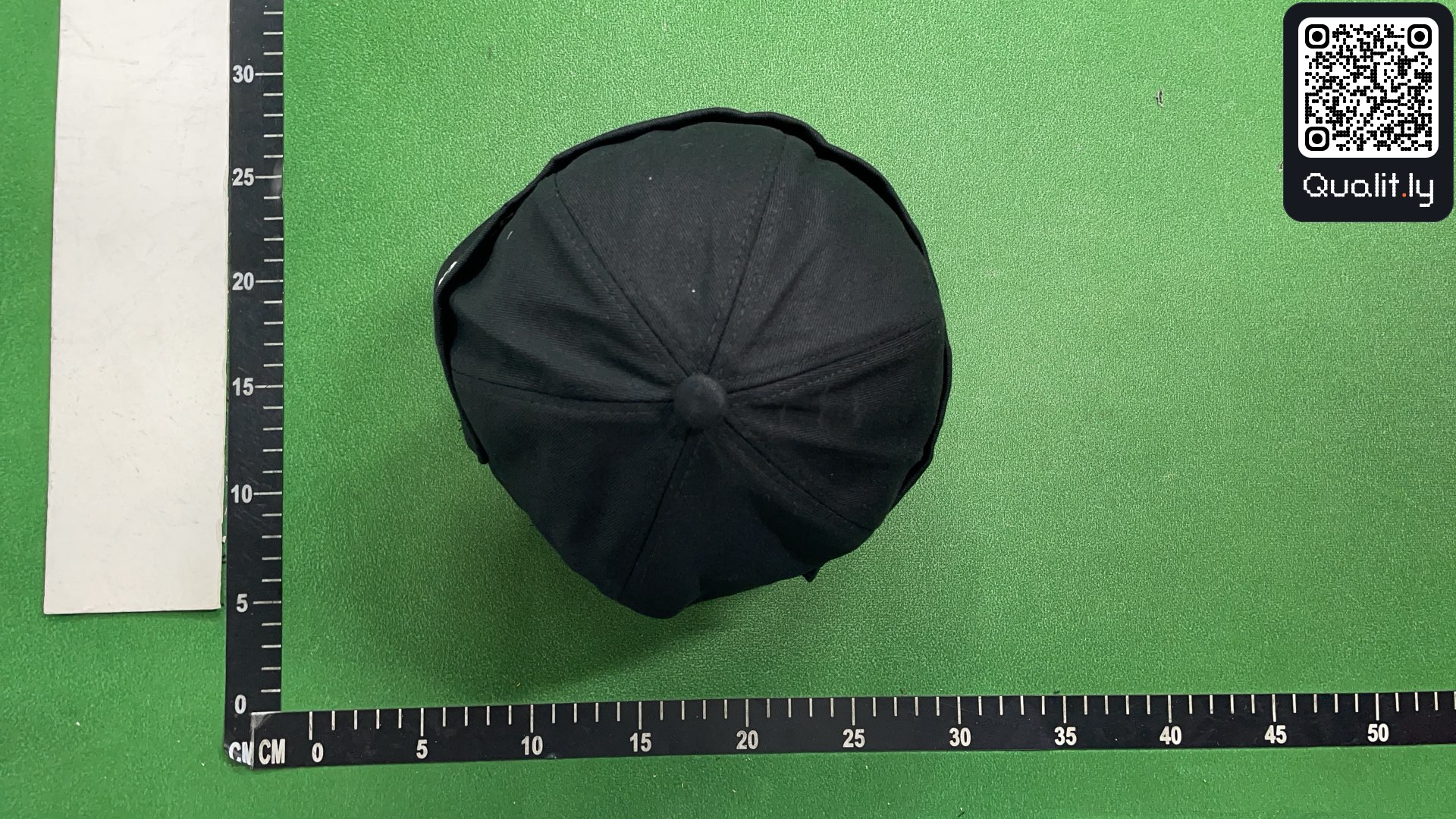 Czapka z daszkiem — zdjęcie QC 2 z 3