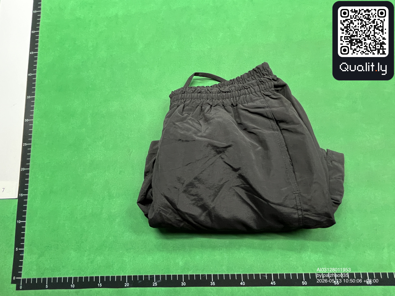 短裤 QC 照片 1 / 8