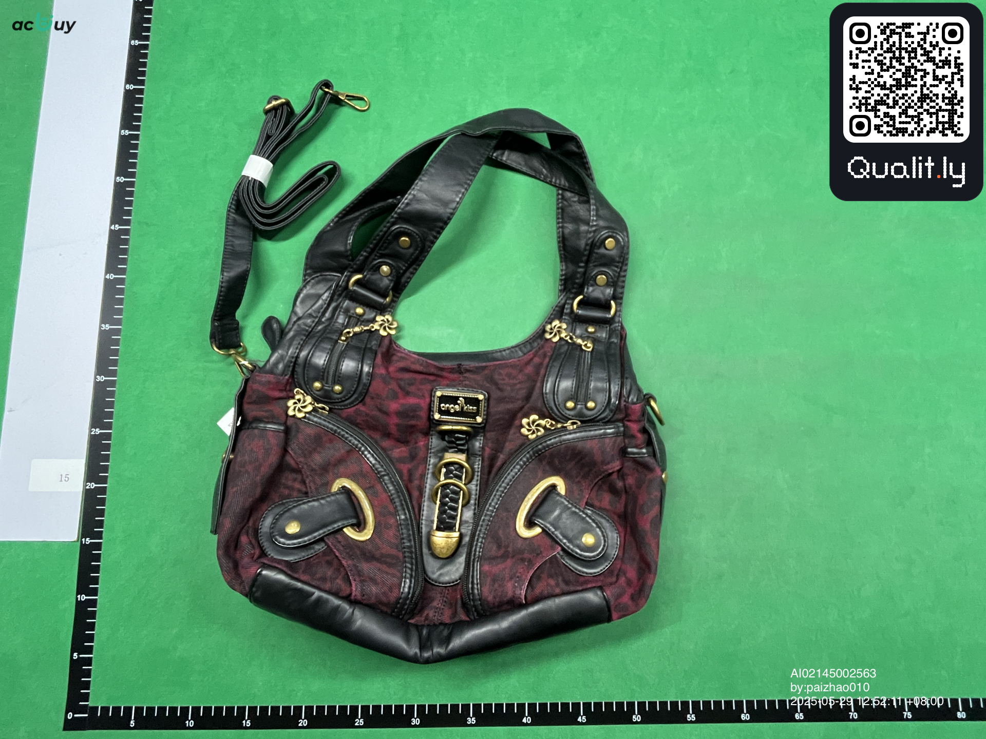包 QC 照片 3 / 12